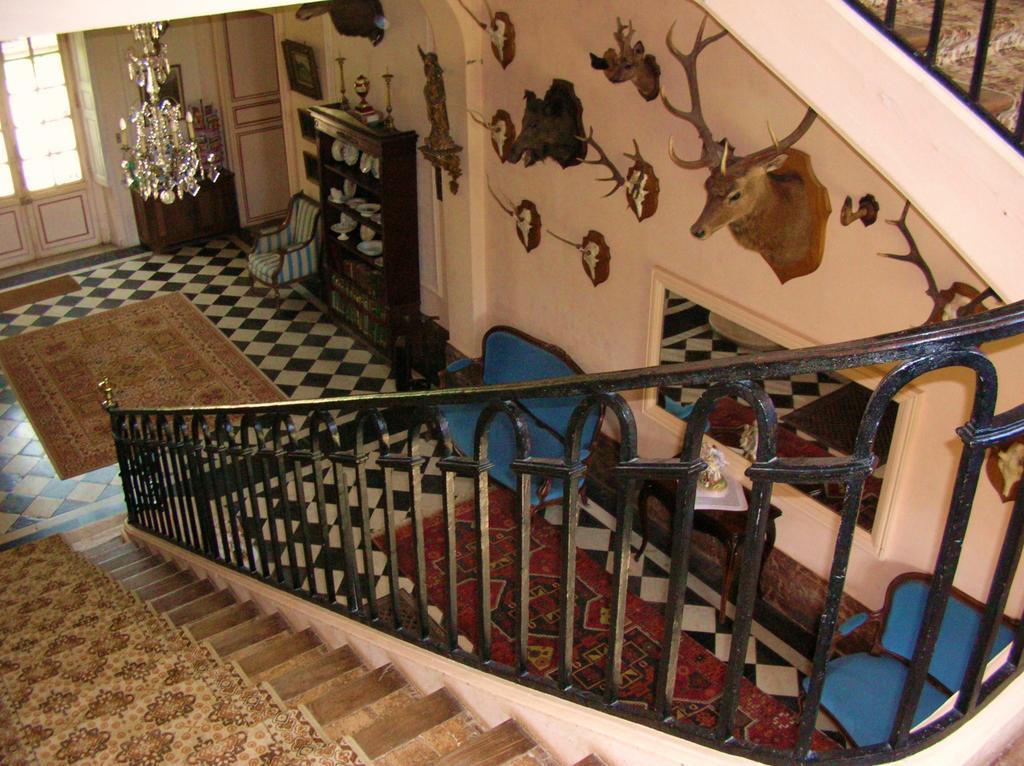 Chateau De Fleury La Foret Bed and Breakfast Igoville Eksteriør billede
