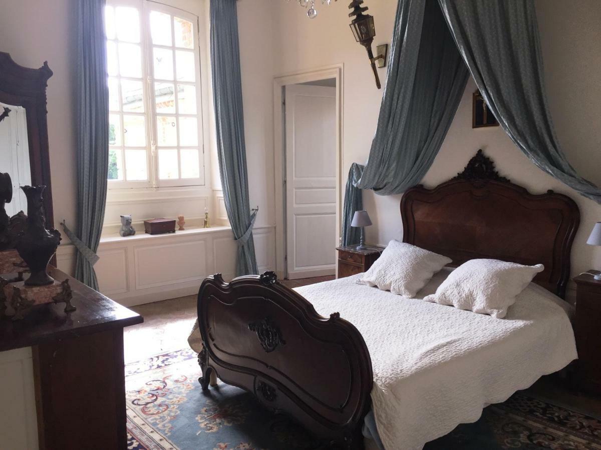 Chateau De Fleury La Foret Bed and Breakfast Igoville Eksteriør billede